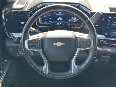 Certified 2024 Chevrolet Silverado 2500 LT image 24