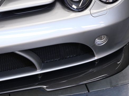 Used 2009 Mercedes-Benz SLR image 49