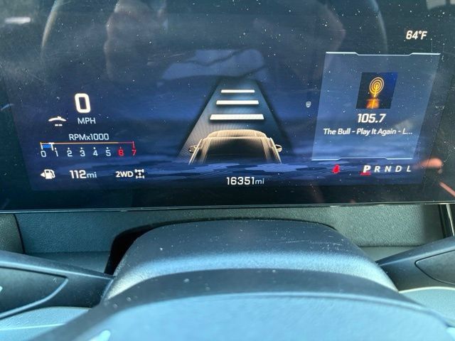 Used 2025 Chevrolet Traverse LT AWD/4WD image 26