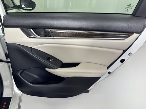 Used 2020 Honda Accord EX-L image 28