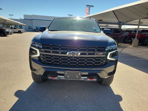 Used 2024 Chevrolet Suburban Z71 w/ Luxury Package image 6