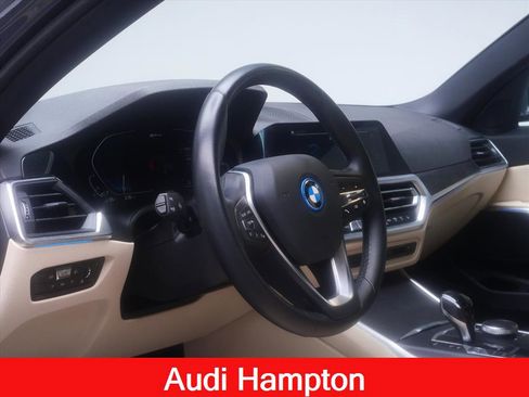 Used 2022 BMW 330e xDrive w/ Convenience Package AWD/4WD image 23