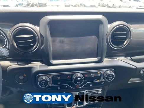 Used 2022 Jeep Wrangler Unlimited Sport AWD/4WD image 16