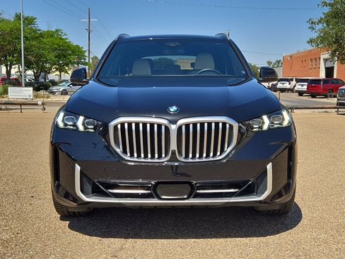 Certified 2026 BMW X5 xDrive40i w/ Executive Package AWD/4WD image 10