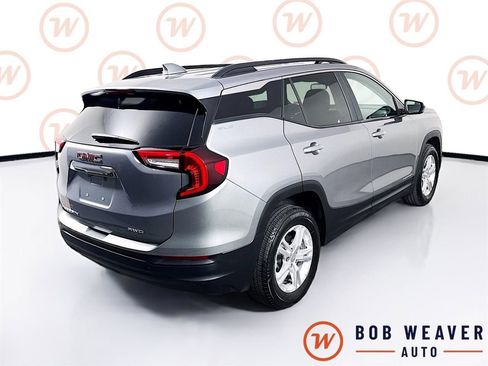 Used 2023 GMC Terrain SLE w/ Driver Convenience Package AWD/4WD image 8