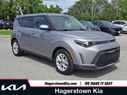 Certified 2025 Kia Soul LX w/ LX Technology Package