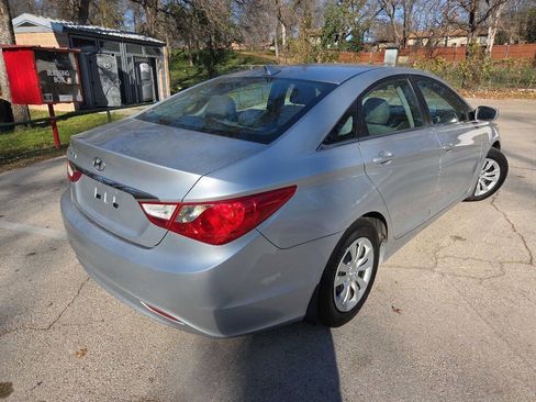 Used 2011 Hyundai Sonata GLS image 6