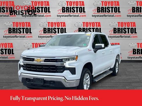 Used 2023 Chevrolet Silverado 1500 LT w/ Z71 Off-Road Package AWD/4WD image 9
