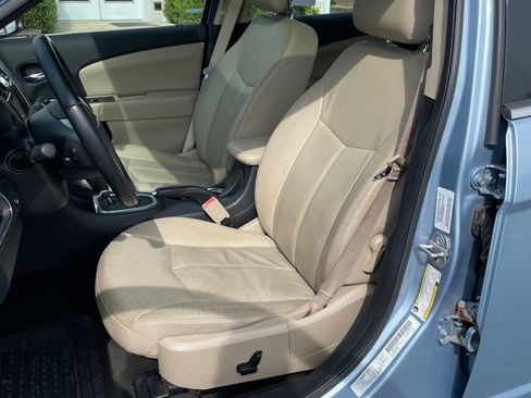 Used 2012 Chrysler 200 Limited w/ Sun/Sound Group FWD image 15