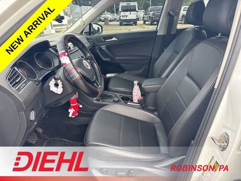 Used 2019 Volkswagen Tiguan SE w/ 3rd Row Seat Package AWD/4WD image 6