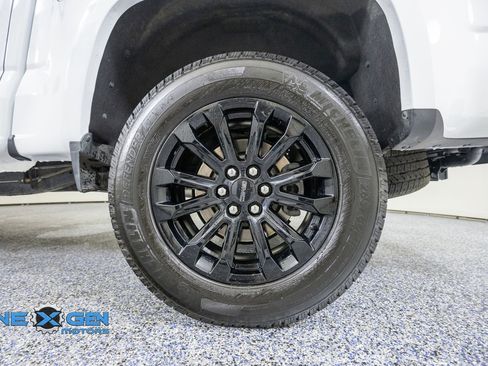 Used 2022 GMC Canyon Elevation w/ Elevation Premium Package AWD/4WD image 47