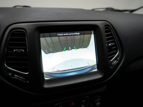 Used 2021 Jeep Compass Trailhawk w/ Sun and Sound Group AWD/4WD image 29