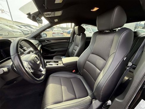 Used 2021 Honda Accord Sport image 11