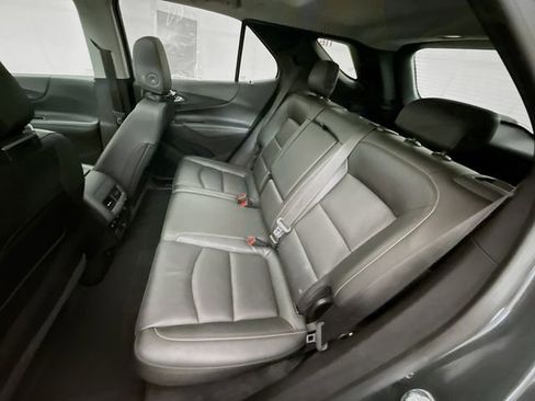 Used 2018 Chevrolet Equinox Premier image 28