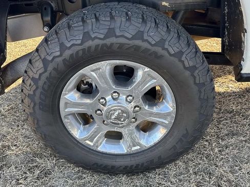 Used 2024 RAM 2500 Big Horn image 9