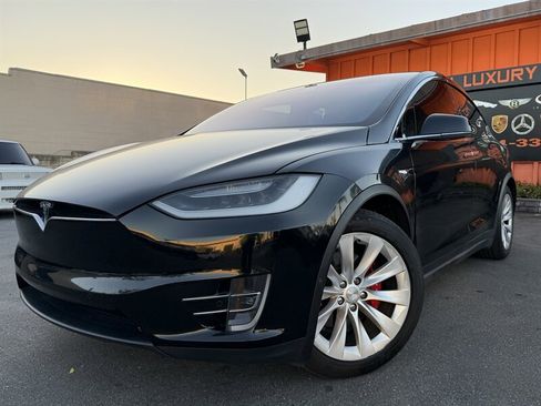 Used 2017 Tesla Model X P100D image 6