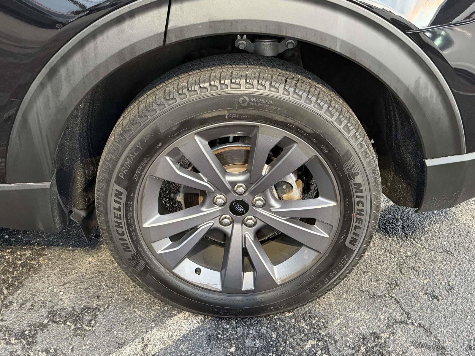 Certified 2023 Ford Explorer XLT w/ Equipment Group 202A AWD/4WD image 32