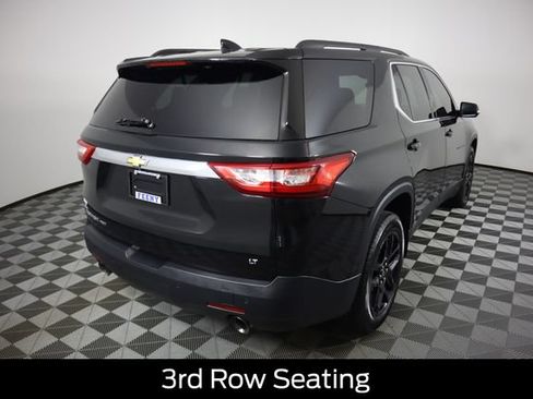 Used 2020 Chevrolet Traverse LT w/ Driver Confidence II Package AWD/4WD image 3