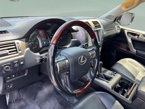 Used 2018 Lexus GX 460 Premium w/ Premium Package AWD/4WD image 20