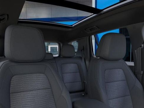 New 2026 Chevrolet Equinox LT w/ Safety and Technology Package image 24