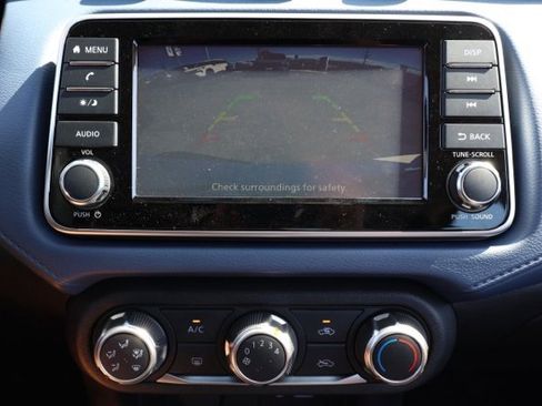 New 2025 Nissan Versa 1.6 SV w/ Trunk Package image 29