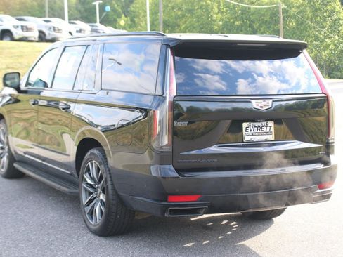 Used 2021 Cadillac Escalade ESV Sport Platinum AWD/4WD image 4