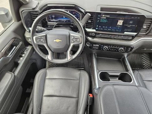 Used 2024 Chevrolet Silverado 2500 LTZ w/ LTZ Plus Package AWD/4WD image 27
