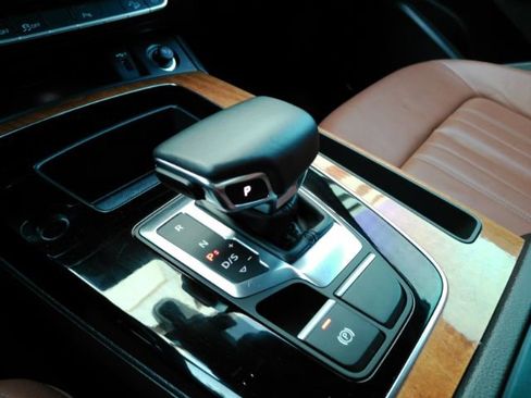 Used 2023 Audi Q5 2.0T Premium image 49