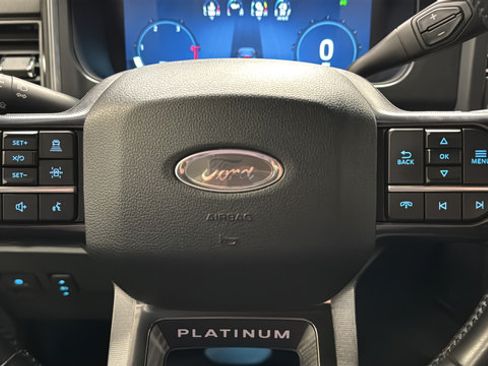 Used 2025 Ford F450 Platinum w/ FX4 Off-Road Package AWD/4WD image 16