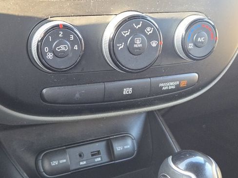 Used 2015 Kia Soul image 21