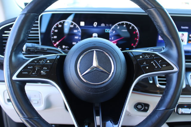 Used 2024 Mercedes-Benz GLS 450 4MATIC image 21