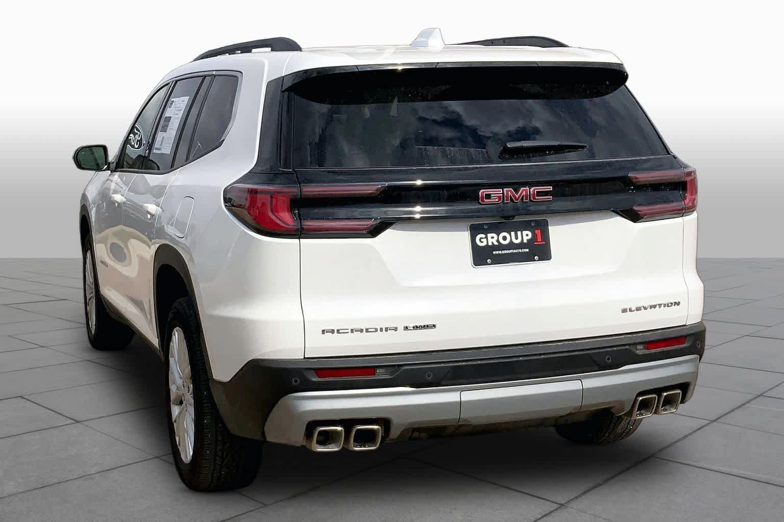 Used 2026 GMC Acadia Elevation w/ Elevation Premium Package AWD/4WD image 12
