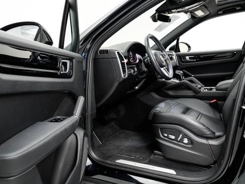 Certified 2021 Porsche Cayenne AWD/4WD image 9