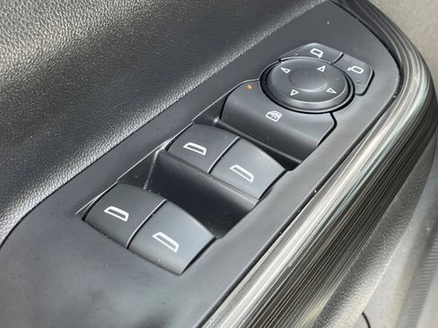 Used 2018 GMC Acadia SLT FWD image 10