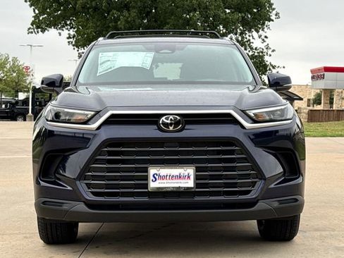 New 2026 Toyota Grand Highlander AWD image 2