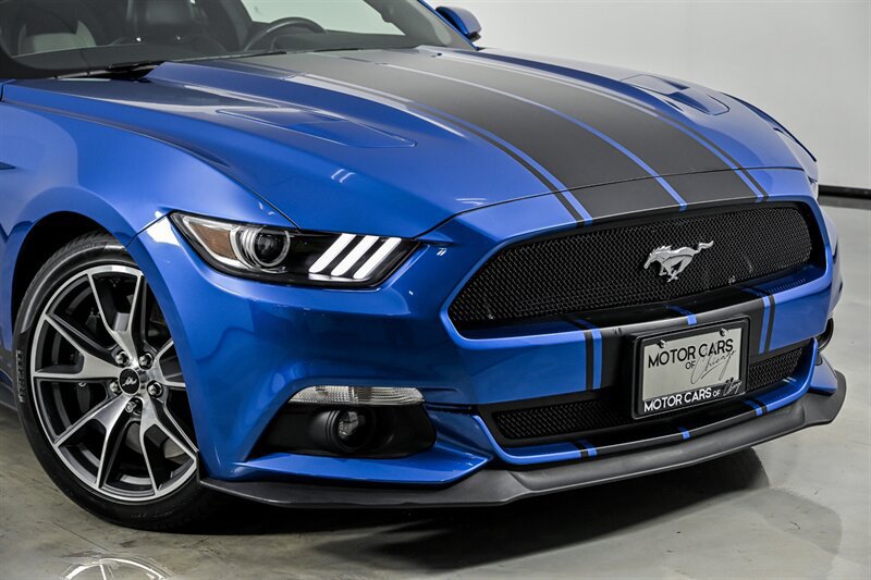 Used 2015 Ford Mustang 50 Years RWD image 2