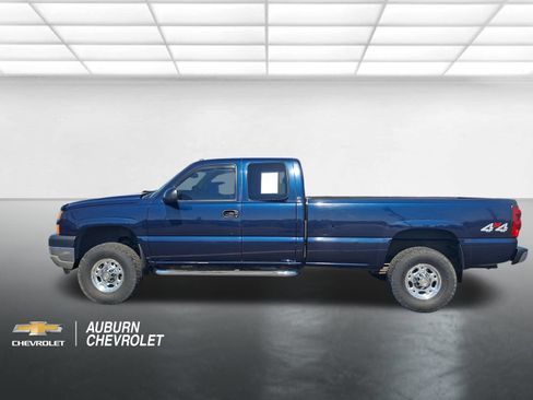 Used 2005 Chevrolet Silverado 3500 LT w/ Heavy-Duty Power Package AWD/4WD image 6