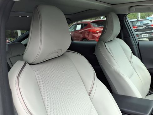 Used 2024 Toyota Prius Limited w/ Limited Premium Package image 21