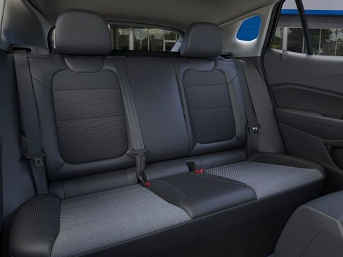 New 2026 Chevrolet Trax LT w/ Driver Confidence Package FWD image 18