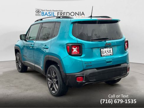 Used 2021 Jeep Renegade Latitude image 3