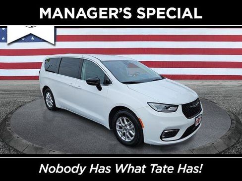 Certified 2024 Chrysler Pacifica Touring-L FWD image 1