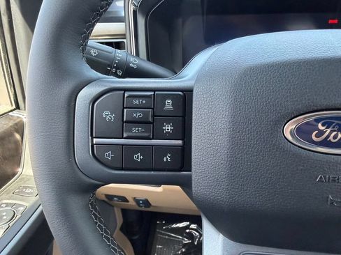 New 2026 Ford F250 Lariat w/ Lariat Premium Package AWD/4WD image 31