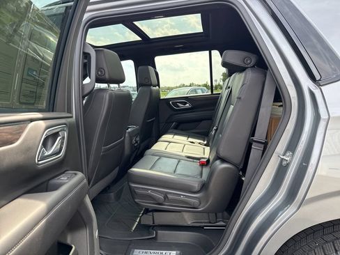 Used 2021 Chevrolet Tahoe Z71 w/ Z71 Signature Package AWD/4WD image 36