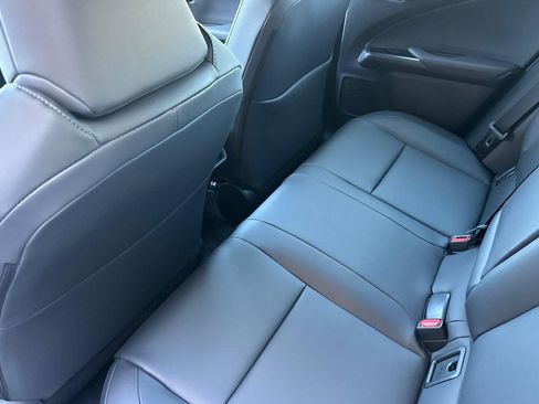 New 2026 Lexus UX 300h FWD image 22