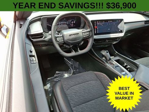 Used 2025 Dodge Charger R/T w/ Quick Order Package 25M R/T image 12