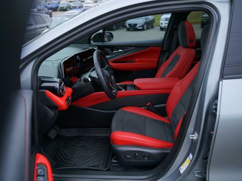 Used 2024 Chevrolet Blazer EV RS image 22