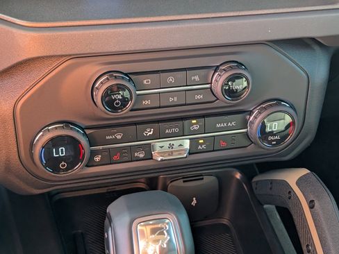 New 2025 Ford Bronco Badlands image 27