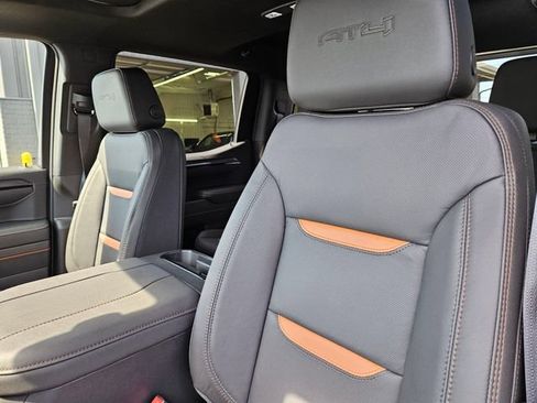 New 2026 GMC Sierra 1500 AT4 w/ AT4 Premium Package AWD/4WD image 19
