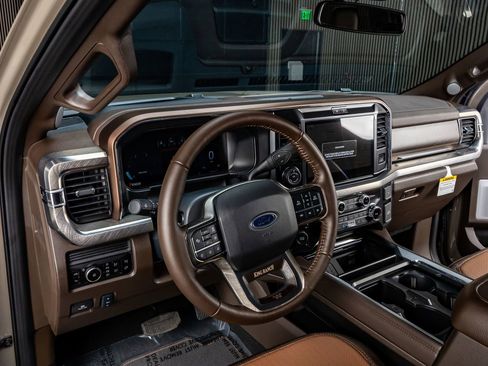 Used 2026 Ford F450 King Ranch w/ Chrome Package image 17