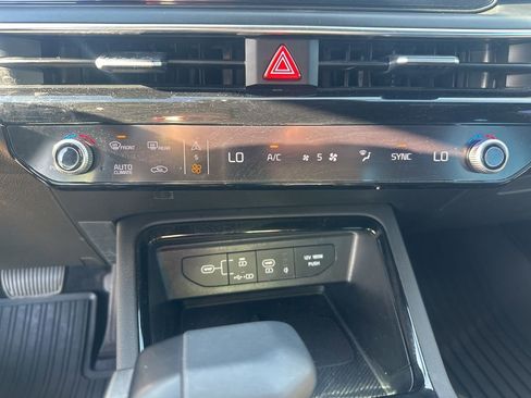 Used 2025 Kia K5 GT image 28